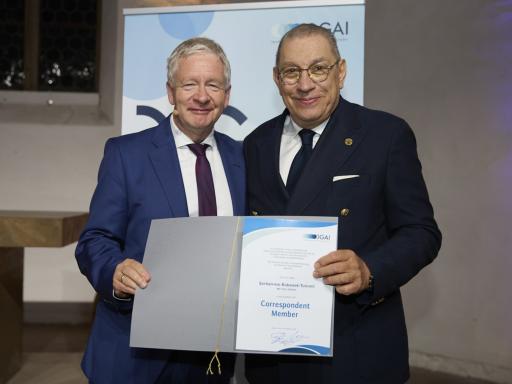 Korrespondierende Mitgliedschaft Serban Bubenek.jpg