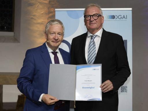 Ehrenmitgliedschaft Frank Wappler.jpg
